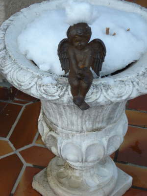 Gstehaus_Stiller_Winkel-auen_Engel im Schnee